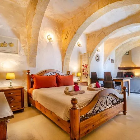 Studio In A Traditional Country With Courtyard Apartment Xewkija
